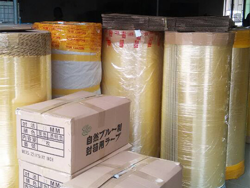 透明膠帶生産(chǎn)車間